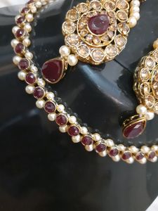 Maroon Set With Mangtika