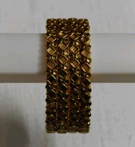6 Bangles.. Kundan Silk Thread ...New