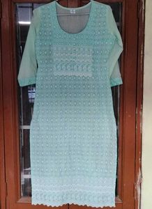 Elegant Light Green Embroidered Cotton Kurta.