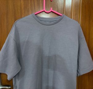 Oversized Tee - Comfy & Casual