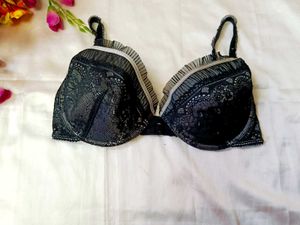🇳🇿💫🔥 Imported Elegant Black Lace Bra