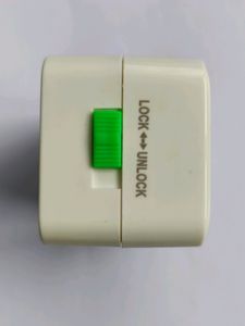 Mopslik Universal Travel Worldwide Adapter