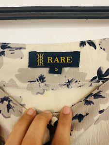Floral Peplum Top – RARE (Size S)