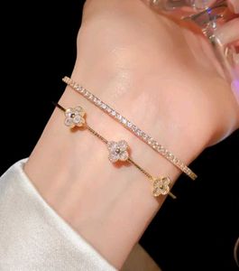 Elegant Flower Bracelet