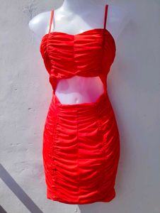 DAMN SEXY CUTOUT BODYCON