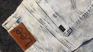 Lee Jeans