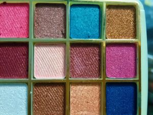 Eyeshadow Palette Fresh Piece