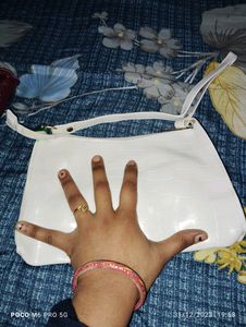 White Slingbag