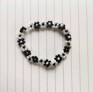 Flower Bracelet 🌷