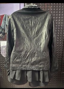 3 Cute Sets Leatherjacket/skirt/stockings