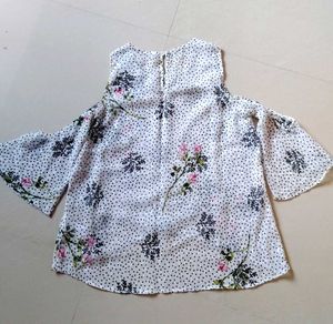Floral Cold Shoulder Top