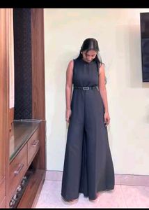 TOKYO TALKIES Black Solid Basic Jumpsuit