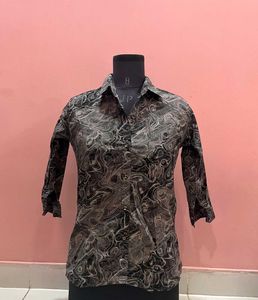 women's Abstract Print Shirt