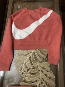 *Offer* Nike Swoosh Cropped Sweatshirt