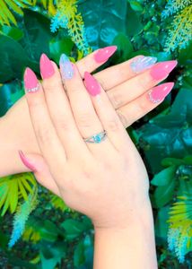 press on nails
