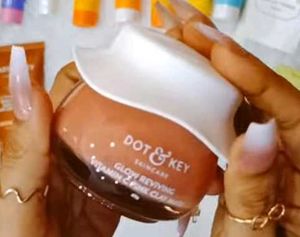 Dot & Key Clay Mask