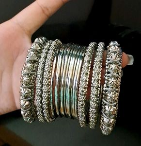 Set Of Pretty Oxidized Bangles With Kada