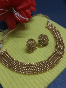 Very Beautiful Golden New Neckless Set