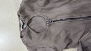 Front cut out zipper top