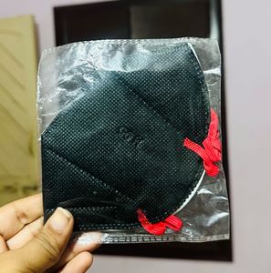 Stylish Black Face Mask (N95-Type) – Just ₹80!