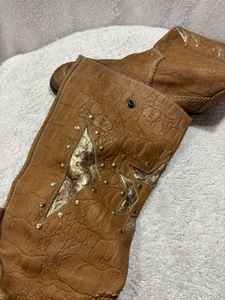 Brown Star Boots