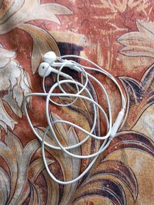 White Color Headphone | 3.5mm Earplug