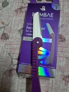 Bombae Razor