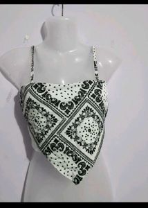 10 tops and 1 bodysuit at 350