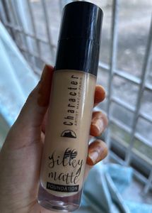 Character Silky Matte Foundation
