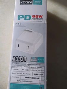 VARNI PD FAST 65W CHARGER