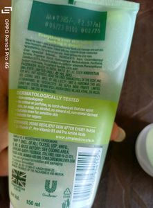 Pack Of 2 Simple Refreshing Facewash 150ml