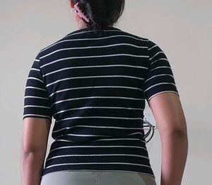 Code By Lifestyle Black And White Strips Top