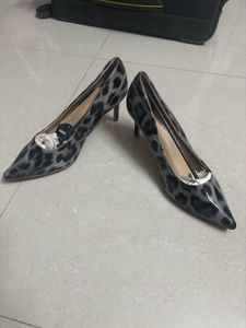🆕 “Dorothy” Panther Print Stilettos