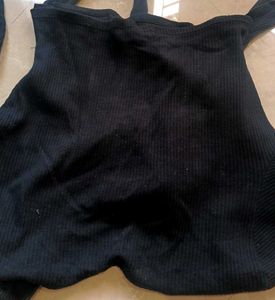 Black Long Sleeve Crop Top