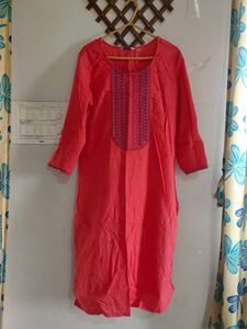 Avaasa Coral Embroidered Yoke Kurta