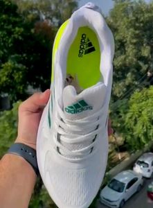 7@ Quality Adidas New Sports Shoes Articles