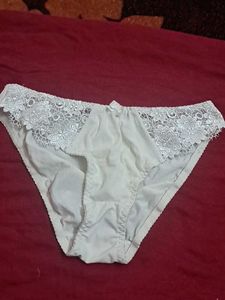 premium  imported laces four panty
