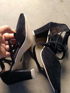 Full Covered Heels 👠