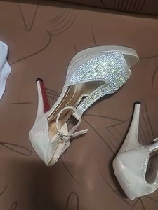 Spiffy Sparrow Heels It&#39;s 39 Size
