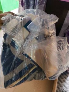 BabyGo Kids Carrier - Like New!