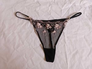 H&amp;M Floral Lace Thong