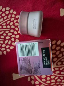 Pond&#39;s Bright Beauty Light Cream with UV Filter