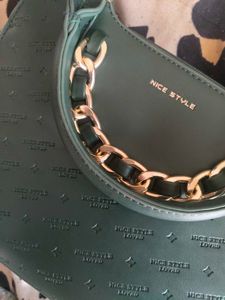 Chic Green Handbag