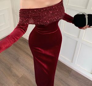 Elegant Velvet Off-Shoulder Dress