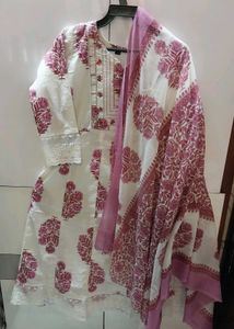 ON SALE- NEW- ANARKALI Print Kurta set with Duppat