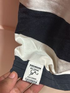 Black and white polo T-shirt