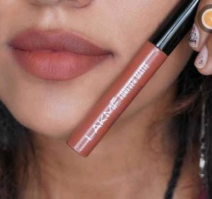 Lakme Nude Twist