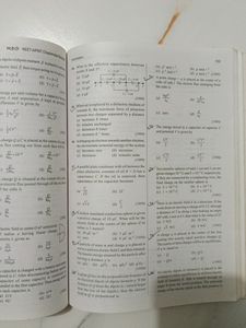PYQ Books For Neet Jee