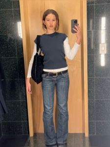 Straight Fit Blue Jeans –