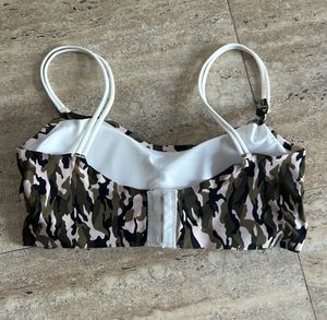 Sports bra